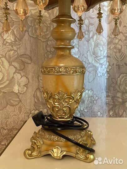 Лампа настольная