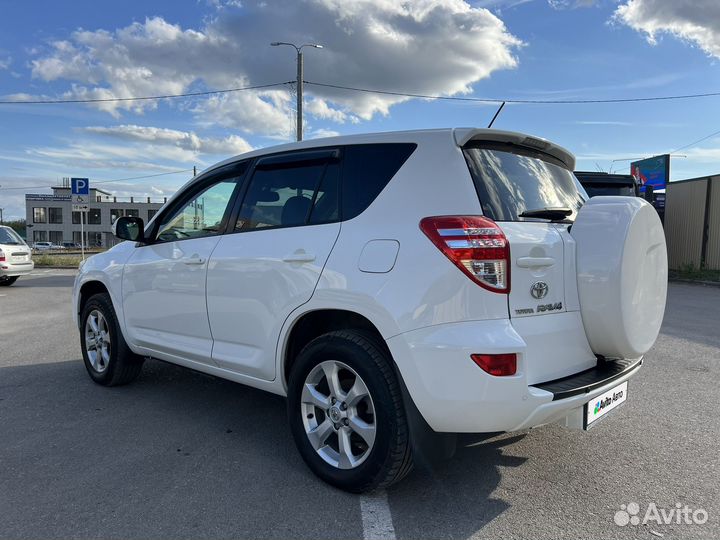 Toyota RAV4 2.0 CVT, 2011, 122 000 км