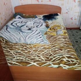 Двуспальная кровать бу