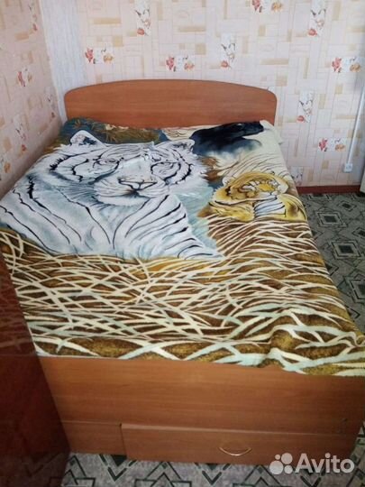 Двуспальная кровать бу