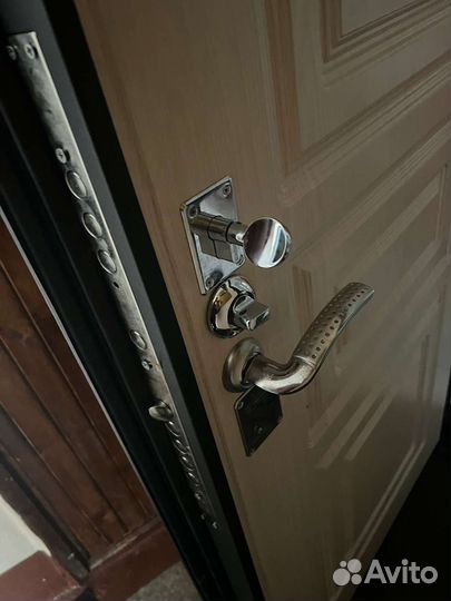 Вскрытие, установка, замена замков