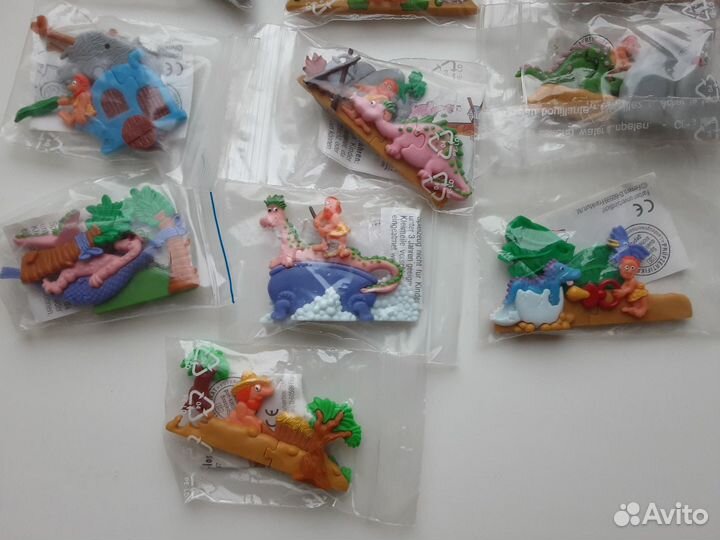 Киндер сюрприз динозавры