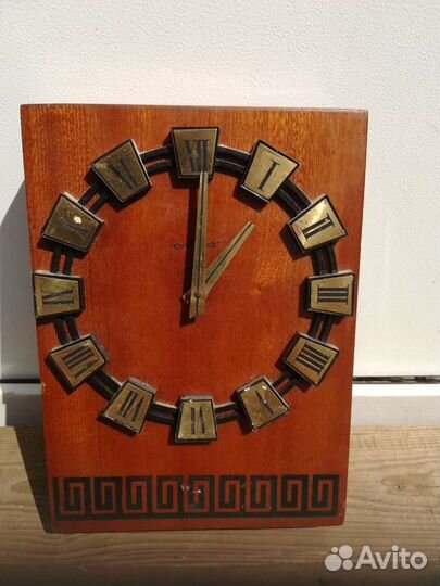 Панно и часы деревянные