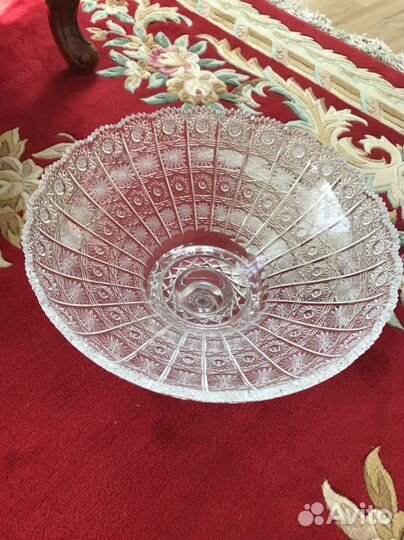 Хрустальная ваза