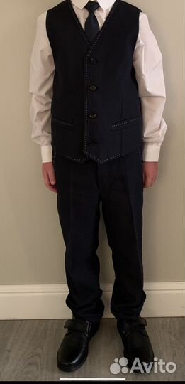 Школьный костюм