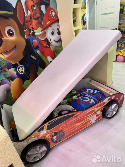 Детская кровать машина с матрасом