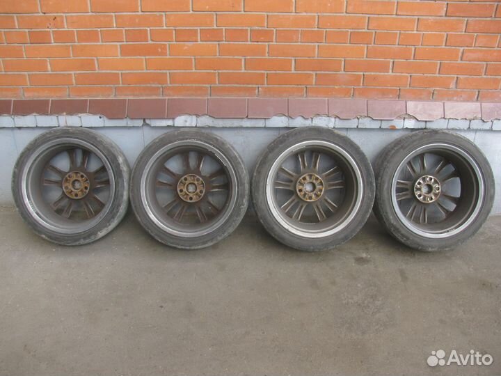 Комплект разношироких колес диски Lexus R18