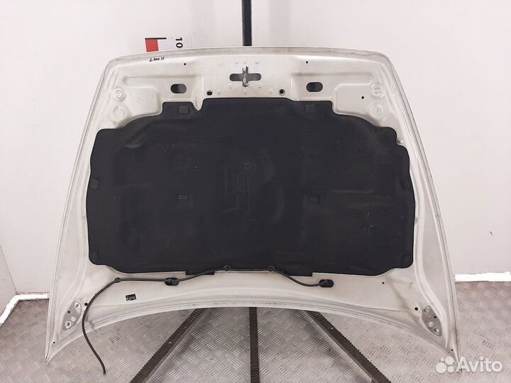 Капот белого цвета Volvo C70(MC) S40 V50