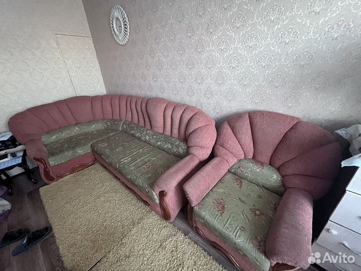 Диван и кресло