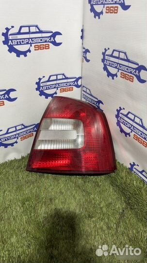 Фонарь задний правый Skoda Octavia A5 1.4