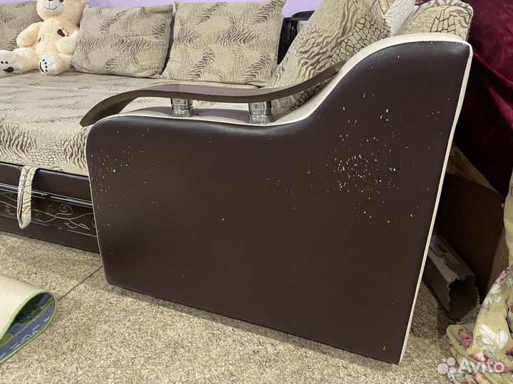 Угловой диван