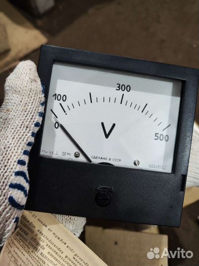 Манометры мтп мп3/4 М1/4 дм, тахометры и Вольтметр