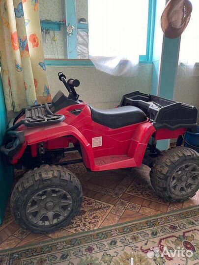 Детский электро квадроцикл бу на аккамуляторе