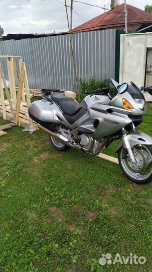 Honda NT650V Deauvile