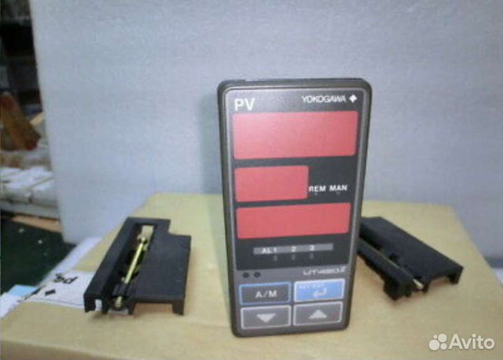 Yokogawa UT420-S1-07 контроллер