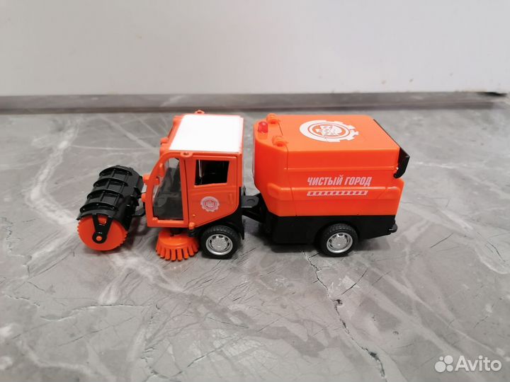 Уборочная машина технопарк