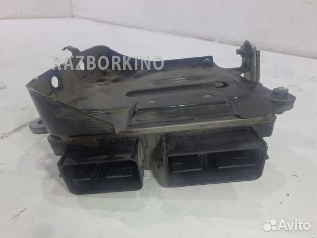 Блок управления двигателем 1860C295