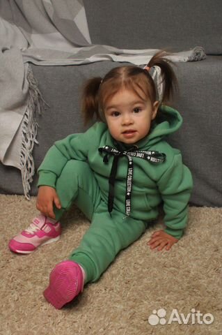 Детский костюм новый на мальчика и девочку