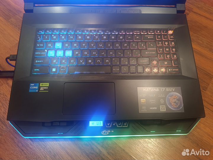 Ноутбук Msi Katana B12