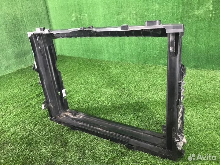 Планка радиатора Bmw 5 E60 N52B30 2006