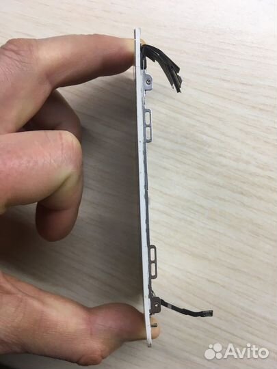 iPhone SE, 32 ГБ