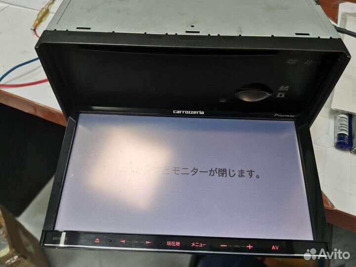 Продаю магнитолу Pioneer carrozzeria avic-MRZ06