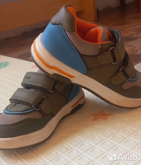 Кроссовки на мальчика