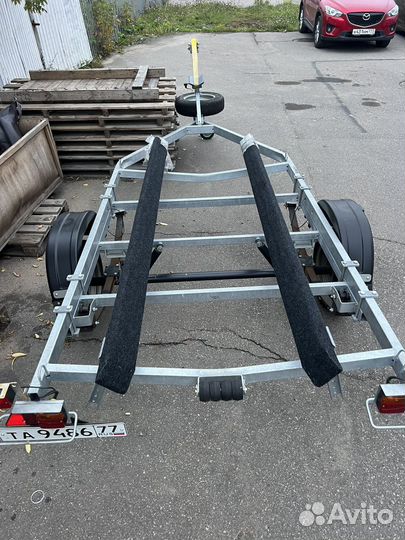 Лодочный прицеп