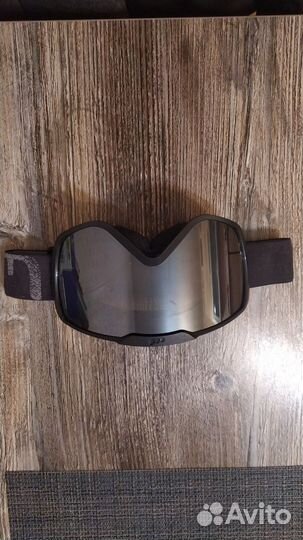 Горнолыжное снаряжение