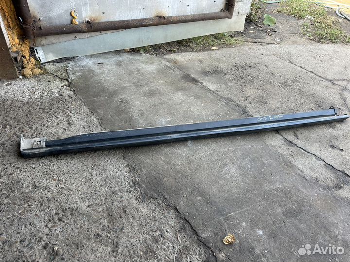 Порог правый пластиковый Honda CR-V 2