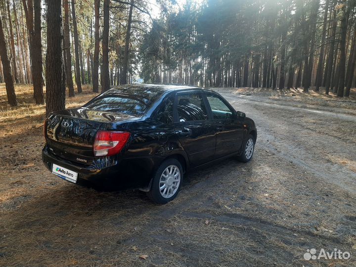 LADA Granta 1.6 AT, 2013, 200 000 км