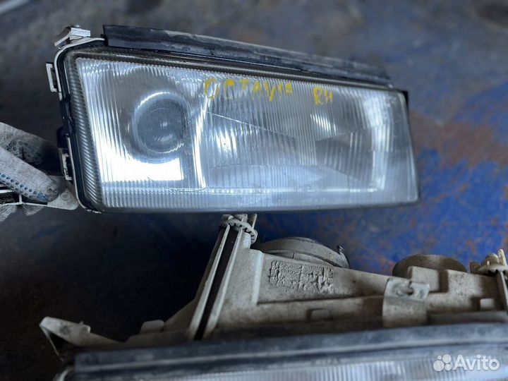 Фара Skoda Octavia A4