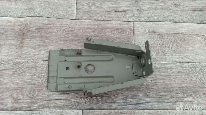 Столбик лонжерона правый Renault Logan