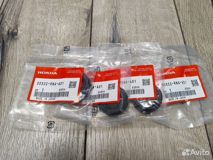 Сальник свечи