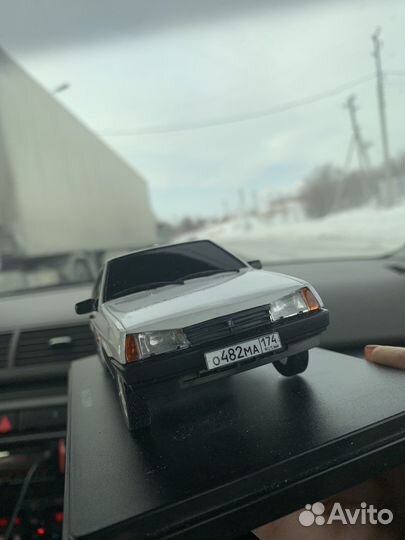 Модель автомобиля ваз 21099