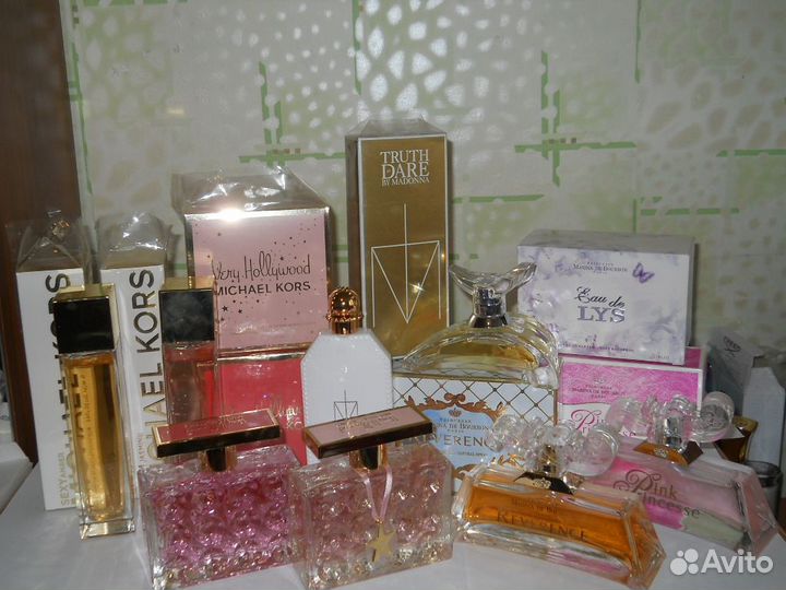 Moschino.Mexx.M.Blanc.Masaki.Jacobs.Bourbon.Kors