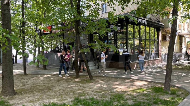 Сдам торговое помещение, 10 м²