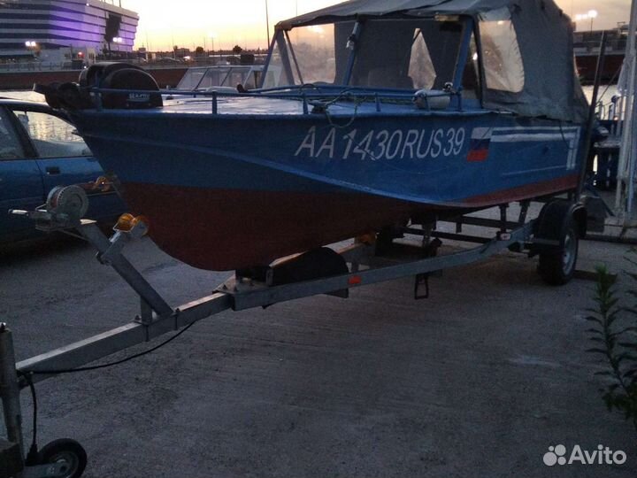 Моторная лодка