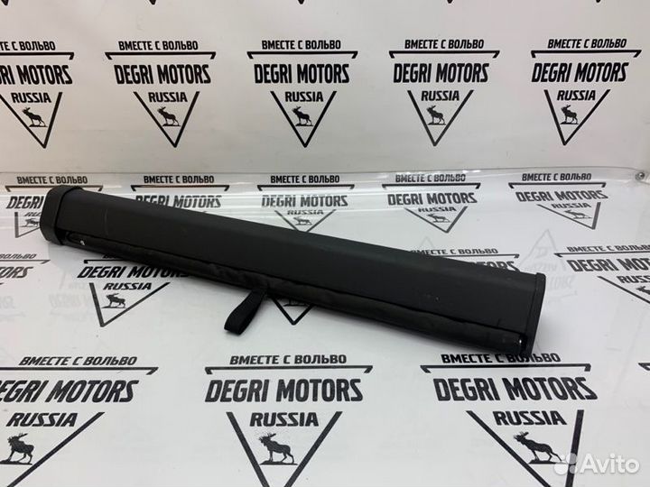 Шторка сетка багажника задняя прав Volvo V70 XC70