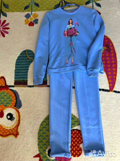 Костюм р.40-42