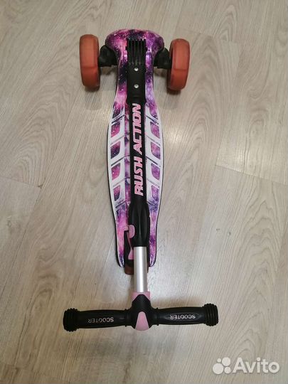 Самокат детский трехколесный