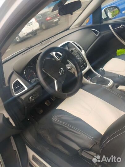 Opel Astra 1.4 МТ, 2011, 119 500 км