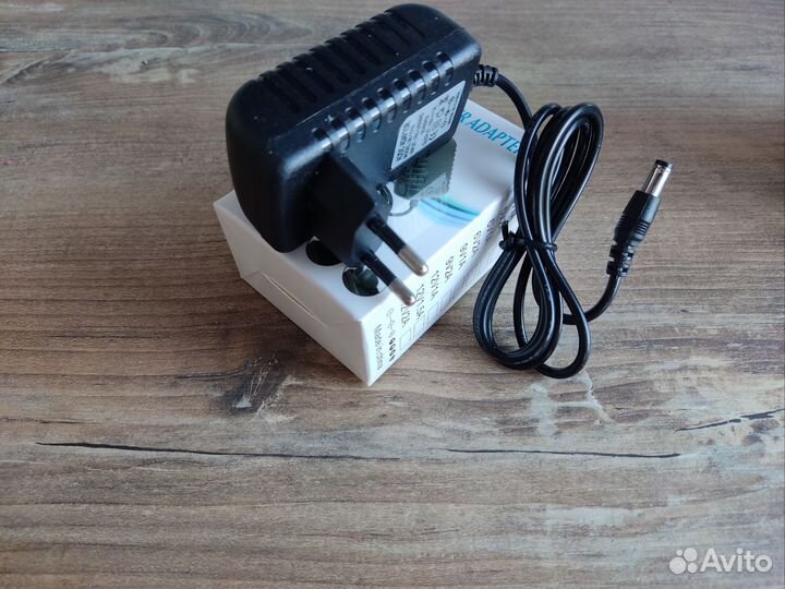 Зарядное устройство 15 Вольт 1 Ампер 15 Ватт / бп