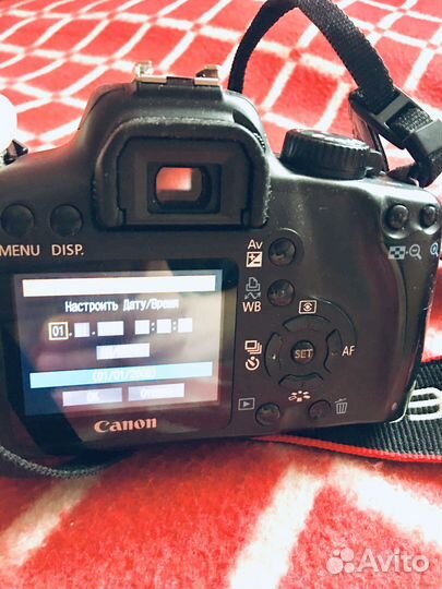 Зеркальный фотоаппарат Canon EOS 1000D