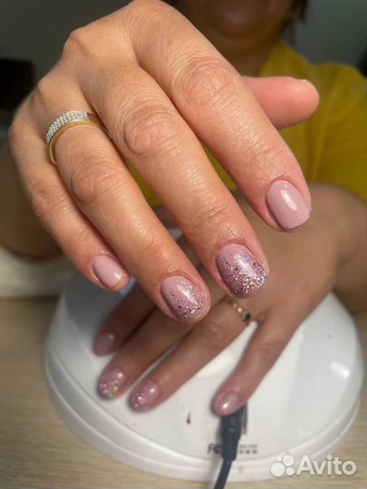 Маникюр на дому