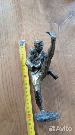 Статуэтка авторская