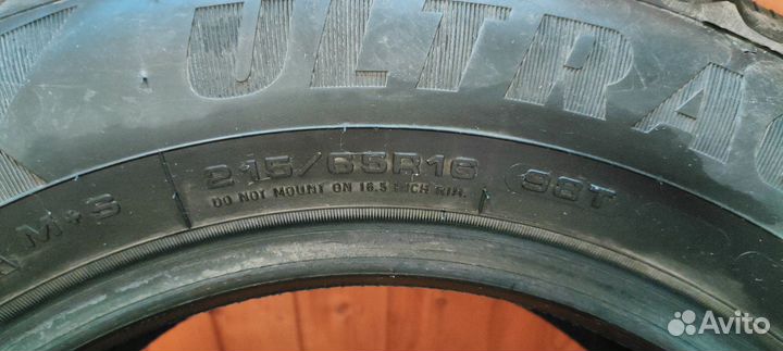 Goodyear Ultragrip Ice Arctic 215/65 R16 98T