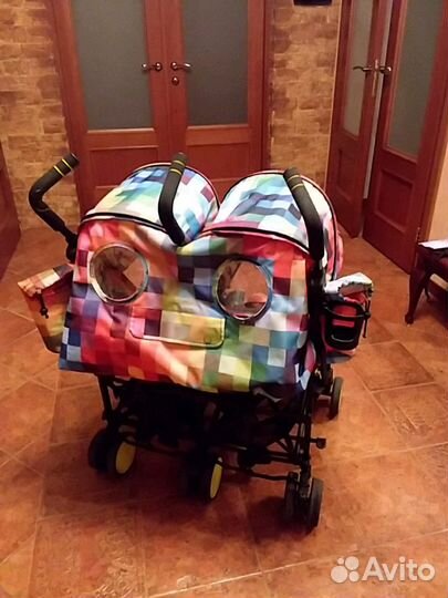 Коляска для двойни-погодок Cosatto supa dupa