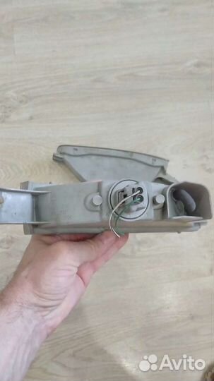 Повторитель поворота toyota crown