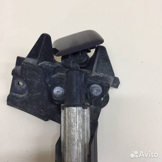 Форсунка омывателя фары Peugeot 308 2007